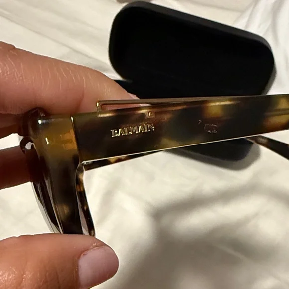 Balmain Brown Tortoise Sunglasses - Picture 3 of 6